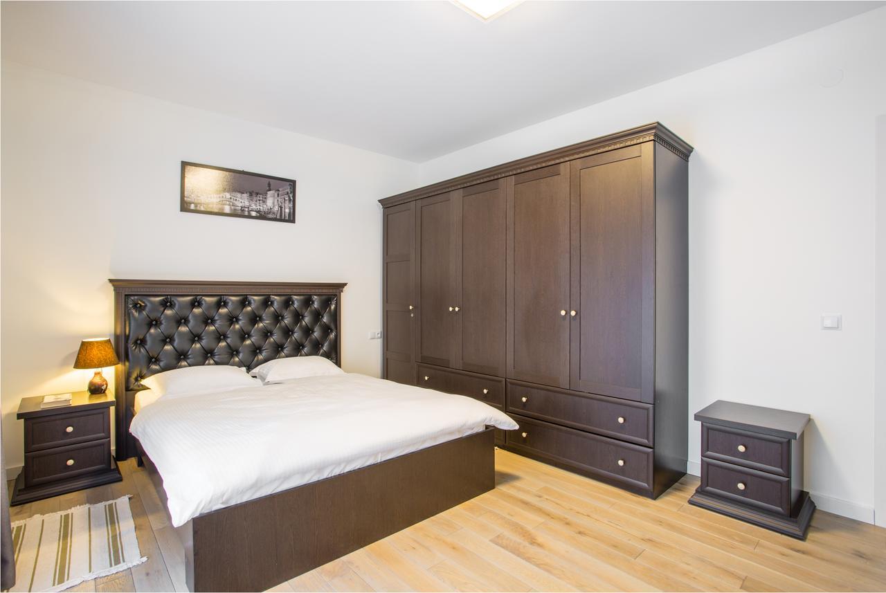 Elite Apartments Лвив Екстериор снимка