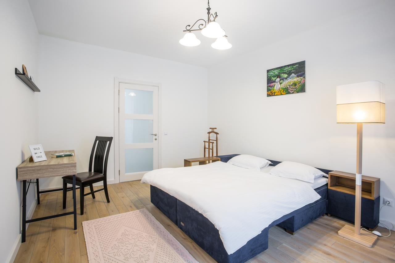 Elite Apartments Лвив Екстериор снимка